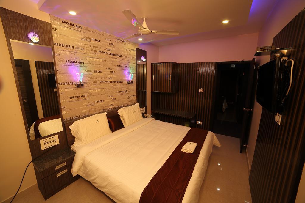 Vijaya Residency - Porur Villa Chennai Exteriör bild
