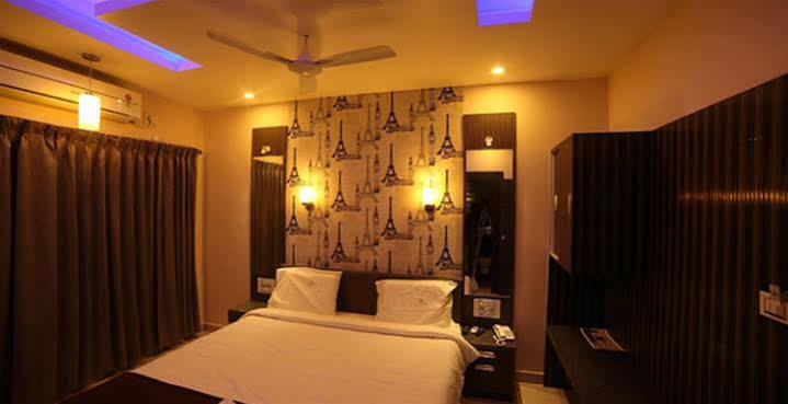 Vijaya Residency - Porur Villa Chennai Exteriör bild