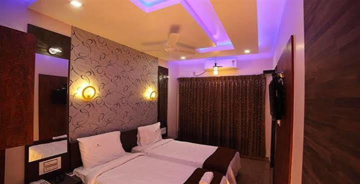 Vijaya Residency - Porur Villa Chennai Exteriör bild